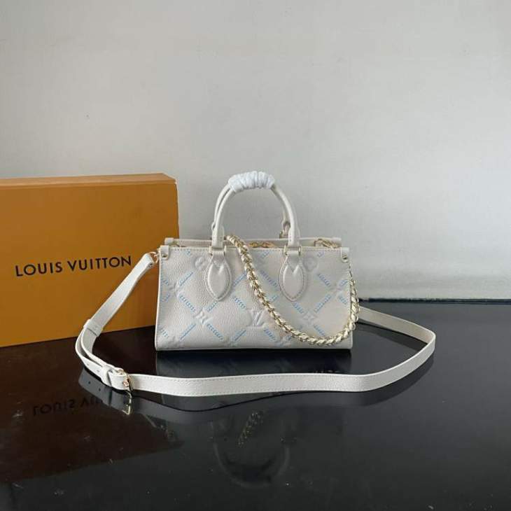 Picture of Louis Vuitton Handbags _SKUfw240693728fw